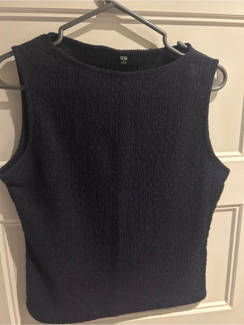 Uniqlo Textured Sleeveless Knit Top - Navy